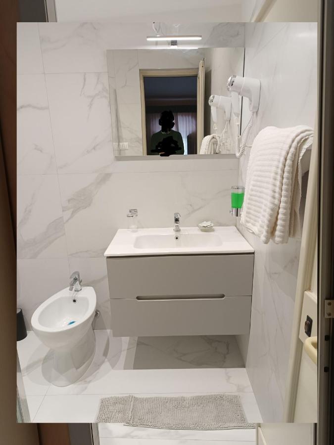 Hotel Centrale Europa كاتانيا المظهر الخارجي الصورة